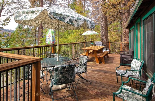 Bass Lake Casa | Buckley Cabin