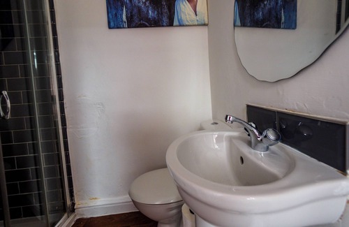 Stoke-on-Trent Apartamento | Bucknall Lodge Family Room 4 Hanley