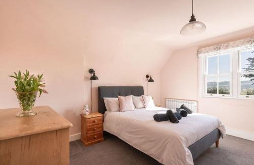 Corfe Casa | Bucknowle Lodge