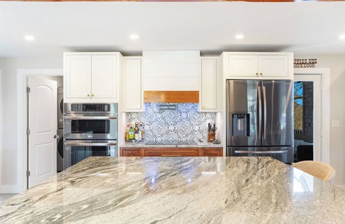 West of Town Casa | Bucolic charming 4-bedroom. Great location, short drive to Town and beaches.