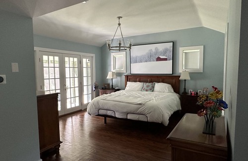 Dorset Otro | Bucolic Manchester/Dorset, VT retreat. Pet-friendly w/ Gameroom & Brook