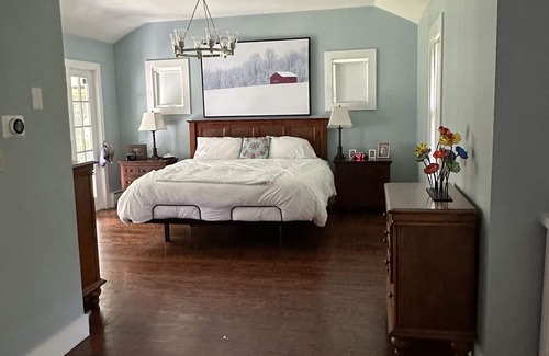 Dorset Otro | Bucolic Manchester/Dorset, VT retreat. Pet-friendly w/ Gameroom & Brook