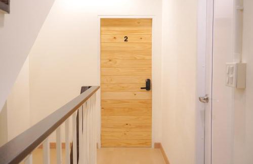 China Town Casa | Buddy House - Spacious Triple Room in Chinatown, Walk to MRT