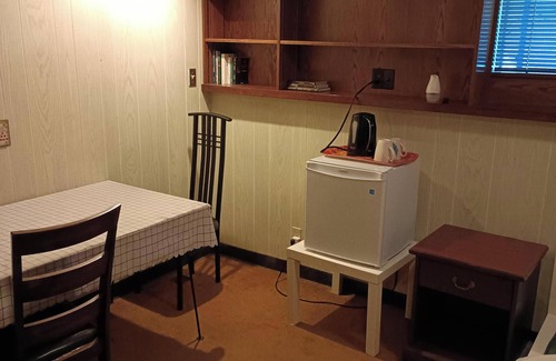Burnaby Casa | Habitación Espaciosa para Viajeros Despreocupados y Económicos