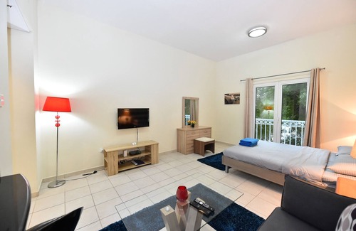 Discovery Gardens Apartamento | Budget & Cozy Studio near Mall - VIR
