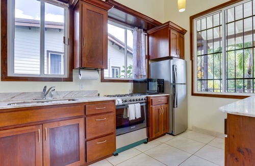 Placentia Cabaña | Budget-Friendly Casita in Maya Beach Full Kitchen!