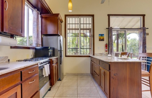 Placentia Cabaña | Budget-Friendly Casita in Maya Beach Full Kitchen!
