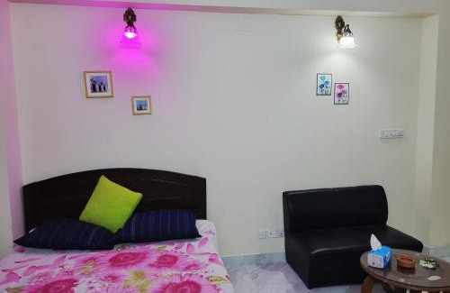 Basundhara Residential Area Casa | Budget Friendly Lovely Couple Room
