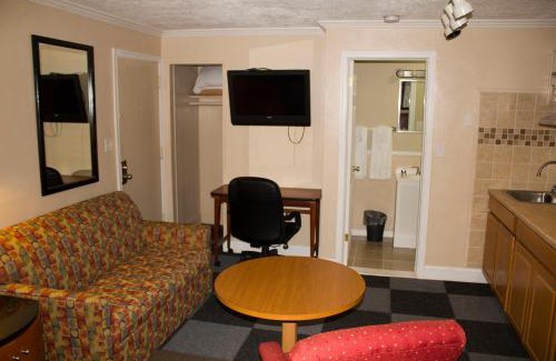 Luray Hotel | Budget Inn
