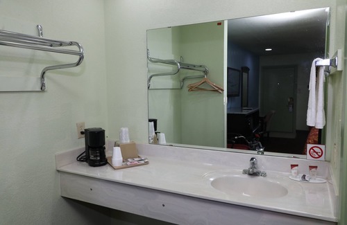 Stephenville Hotel | Budget Inn