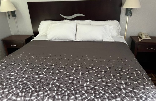 Griffin Heights Hotel | Budget Inn
