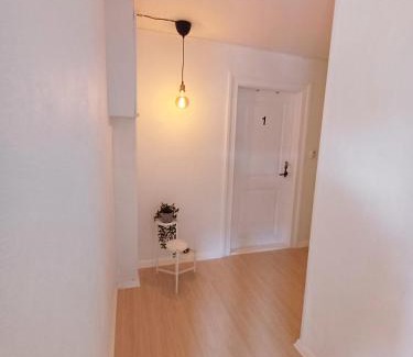 Hjørring Apartamento | Budget room 5 in a central location with free parking