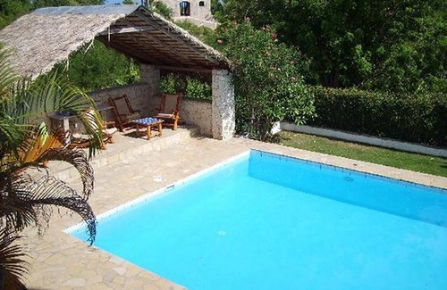 La Mulata Apartamento | Budget room in Dominican house with pool