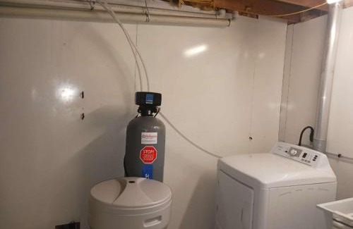 Waterloo Casa | Budget Stay In Heart of Waterloo-Free Wifi-Parking