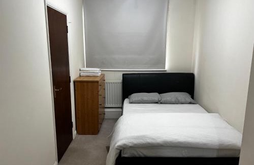 Luton Casa | Budget Stay In Luton 02 03