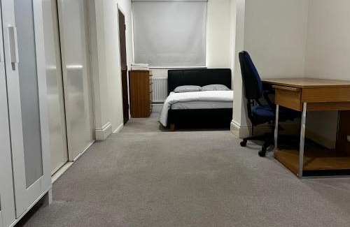 Luton Casa | Budget Stay In Luton 02 03