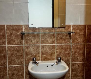 Luton Casa | Budget Stay In Luton 02 03