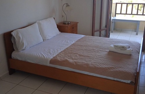 Sissi Apartamento | Estudio económico a 8 km (5 min) de Malia