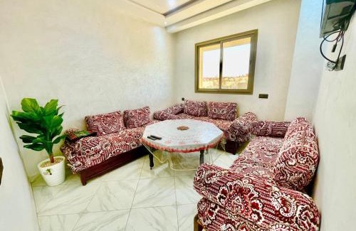 Ait Milk Apartamento | Budget Studio in Prime Central Ideal for Travelers
