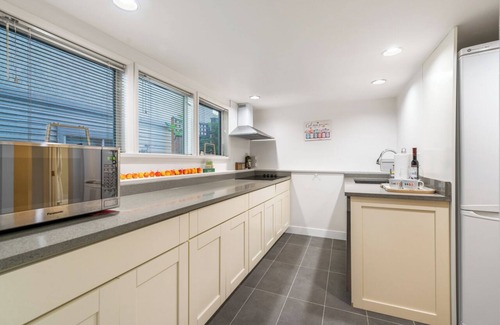West Side Casa | Bright Basement near Airport, UBC, Downtown in Vancouver