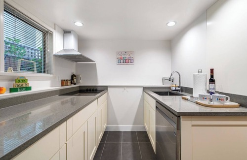 West Side Casa | Bright Basement near Airport, UBC, Downtown in Vancouver