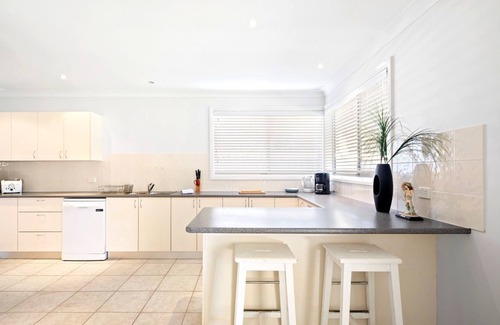 Budgewoi Casa | Budgewoi Waterfront Haven