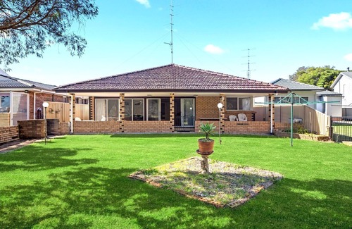 Budgewoi Casa | Budgewoi Waterfront Haven