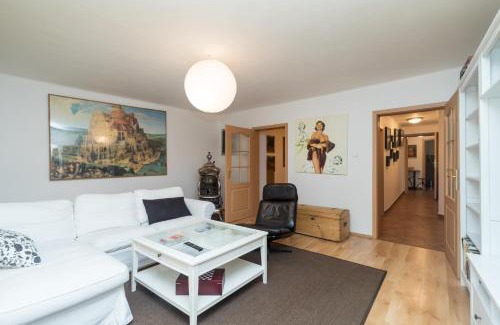 Budyne nad Ohri Apartamento | Budyně Apartment