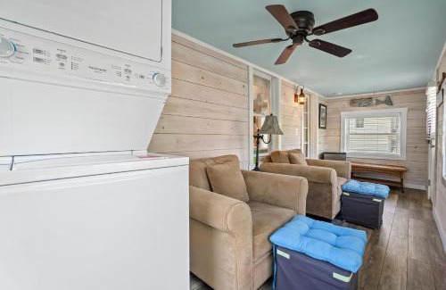 Chincoteague Casa | Bue Crab Bungalow - Charming in-town cottage!