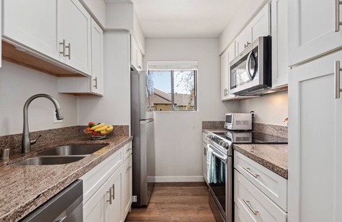 Alta Mesa Condominio | BUENA VISTA, Beautiful City Views!!!