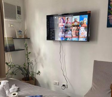 Highway Hills Apartamento | Buenbyahe Cozy Affordable Place at Urban Deca Tower along EDSA Shaw MRT walking distance in megamall