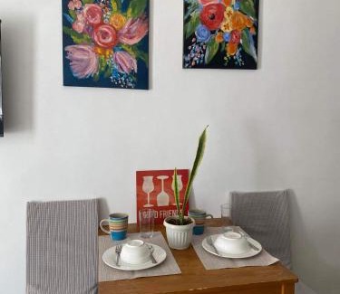 Highway Hills Apartamento | Buenbyahe Cozy Affordable Place at Urban Deca Tower along EDSA Shaw MRT walking distance in megamall