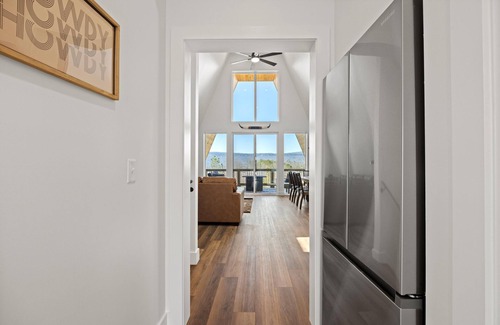 Chattanooga Valley Cabina | Buffalo Bluff | Western A-frame Cabin | Bluff Views!