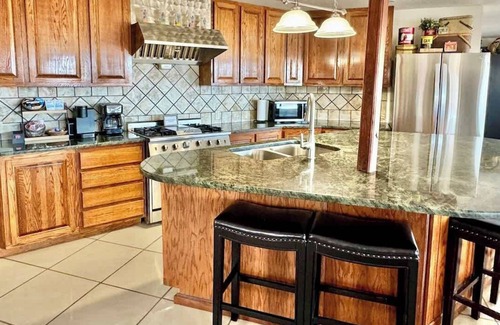 Tahlequah Cabina | Buffalo Cabin; Gorgeous Illinois River view!