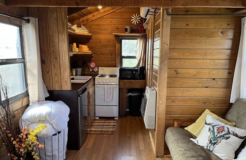 Lamont Cabina | Buffalo Cabin