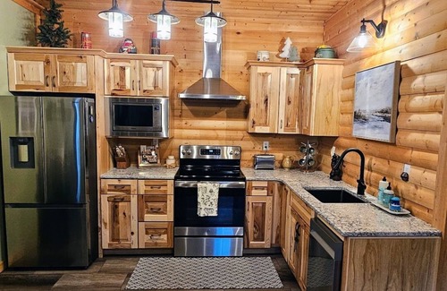 Richwood Cabina | Buffalo Lake Cabin I Private Beach l Detroit Lakes l Pet Friendly