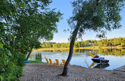 Richwood Cabina | Buffalo Lake Cabin I Private Beach l Detroit Lakes l Pet Friendly