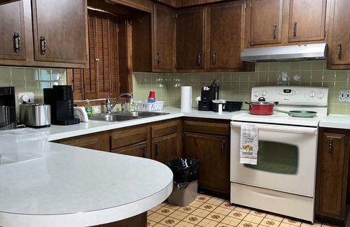 Williamsville Casa | Buffalo Niagara Falls Airport Best Area