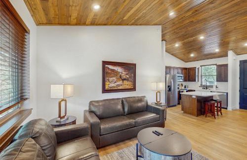 Torreon Casa | Buffalo Ridge Retreat