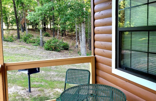 Harriet Cabina | Buffalo River Relaxation and Couple's refresh! Float. Swim, Fish, and Hike!