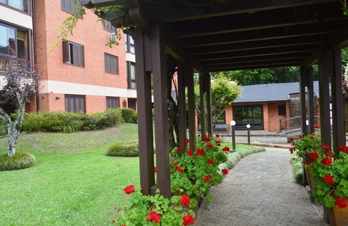 Bavaria Apartamento | Buganvilias - 05 minutos da Rua Coberta