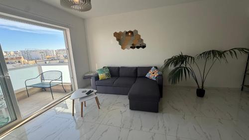Bugibba Apartamento | Bugibba modern spacious 2 bedroom apartment with parking