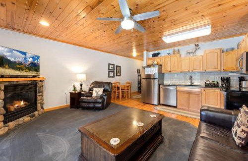 Fall River Estates Apartamento | Bugle Pointe B04 by Estes Park Condos