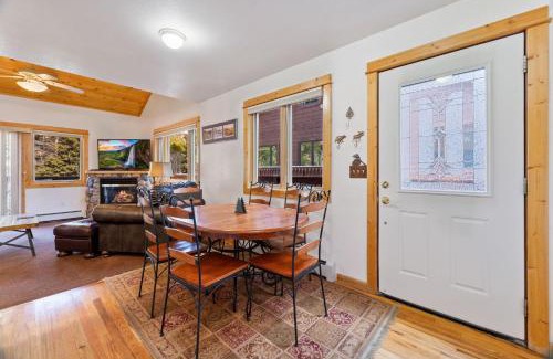 Fall River Estates Apartamento | Bugle Pointe B11 by Estes Park Condos