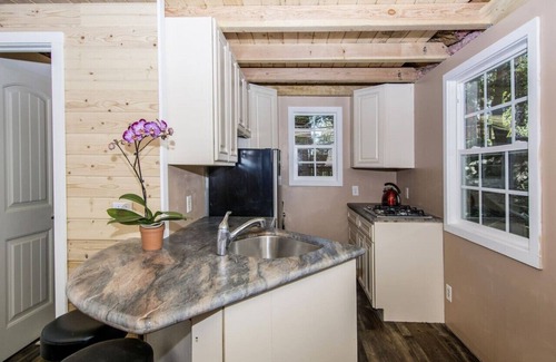 Arrowhead Villas Casa | Bugsy’s Inside Out Hideaway|Private|Nature