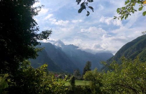 Theth Cama Y Desayuno | Bujtina Pllumi Theth