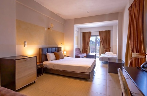 Messini Hotel | Buka Sandy Beach