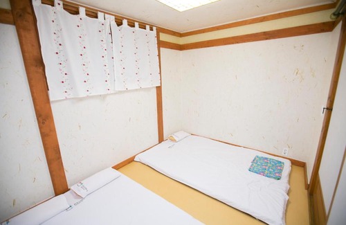 Gahoe-dong Casa | Bukchonmaru Hanok Guesthouse