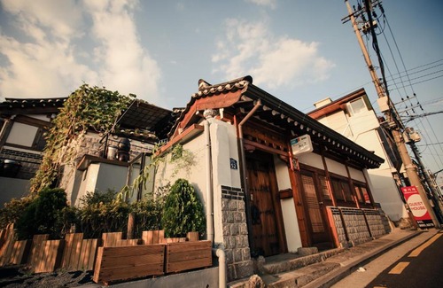 Gahoe-dong Casa | Bukchonmaru Hanok Guesthouse