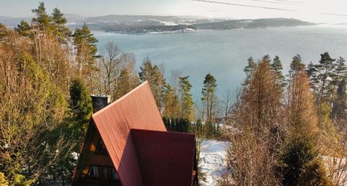 Tresna Chalet De Esquí | BUKOWA Jezioro Żywieckie Beskid Żywiecki Śląski Sauna Jacuzzi Kominek Morsowanie Tresna Żywiec Szczyrk